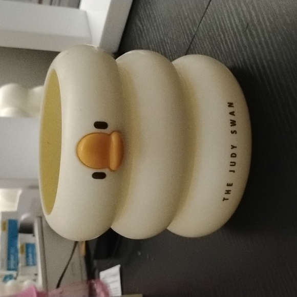 The Judy Swan Cream and Yellow Pencil Holder - Picture 1 of 1